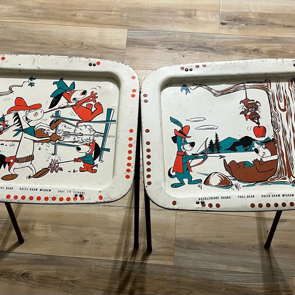 Set Of 2 Vintage Hanna Barbera Yogi Bear Huckleberry Hound TV Trays With Stands